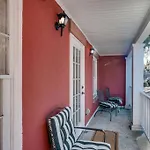 4 Bedroom Beauty Steps From The River